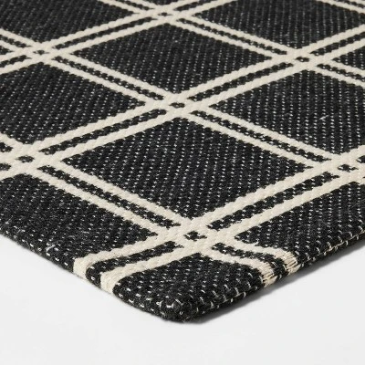 1'6"x2'6" Indoor/Outdoor Plaid Scatter Halloween Doormat Black/White - Hyde & EEK! Boutique™ 4 1'6"x2'6" Indoor/Outdoor Plaid Scatter Halloween Doormat Black/White - Hyde & EEK! Boutique™ - Image 2